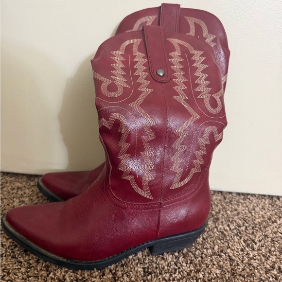 Shoes - Red Western Cowboy Boots